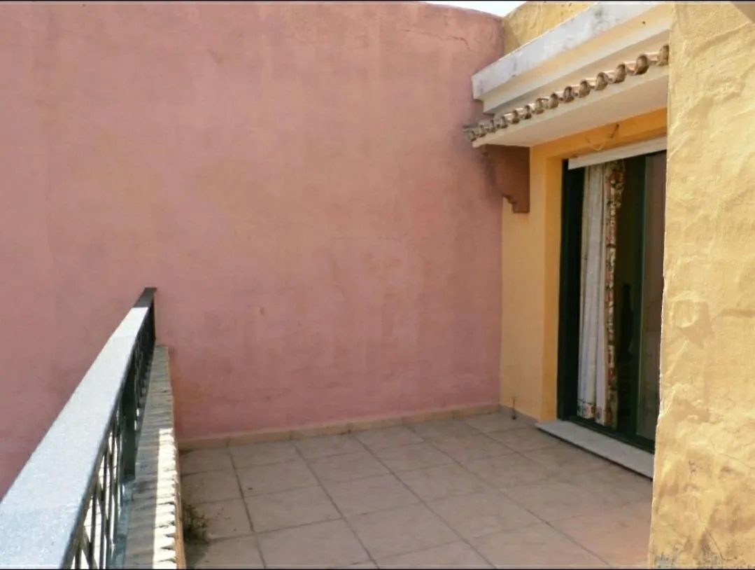 Acogedora Casa Adosada Luminosa De 3 Plantas. Zahara de los Atunes Holiday home