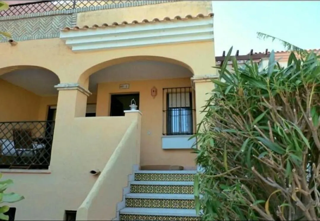 Holiday home Acogedora Casa Adosada Luminosa De 3 Plantas. Zahara de los Atunes